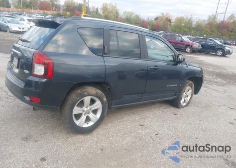 2014 Jeep Compass Latitude из США, поврежденный, VIN 1C4NJDEB6ED731150